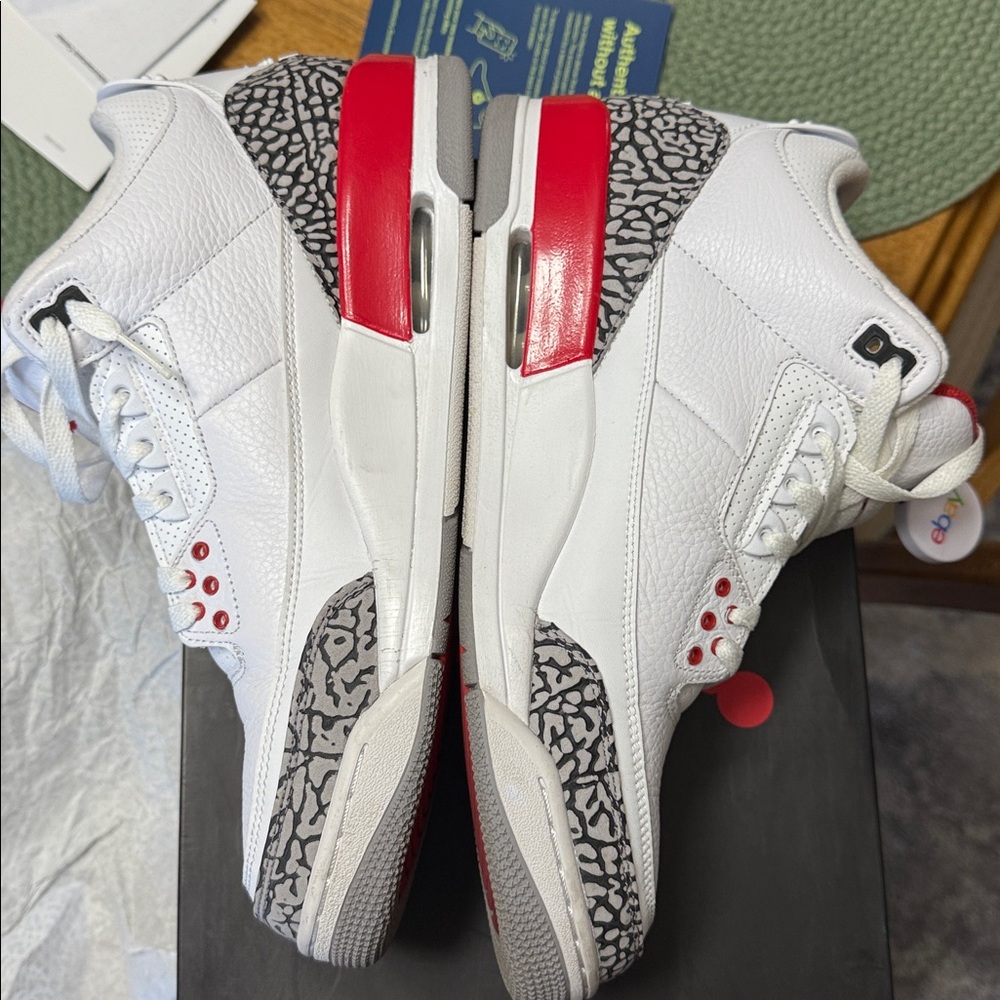 Jordan 3 - Picture 3 of 9